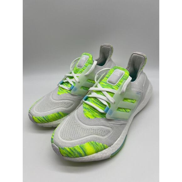 Adidas Ultraboost 22 Running Women's White Bliss Blue Volt GX5926 Size 8 NWT. - Picture 7 of 12